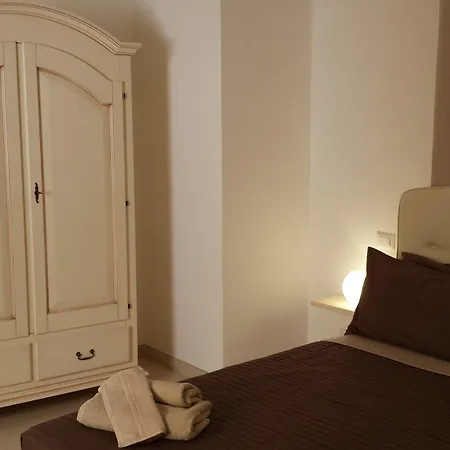 Dimora Vicolo Corto Casa de hóspedes 2*