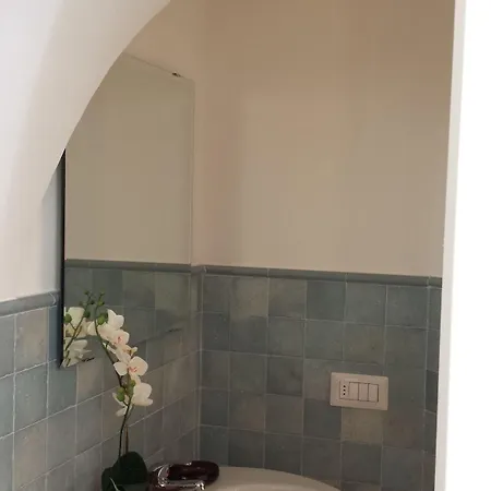 Dimora Vicolo Corto Penzion 2*